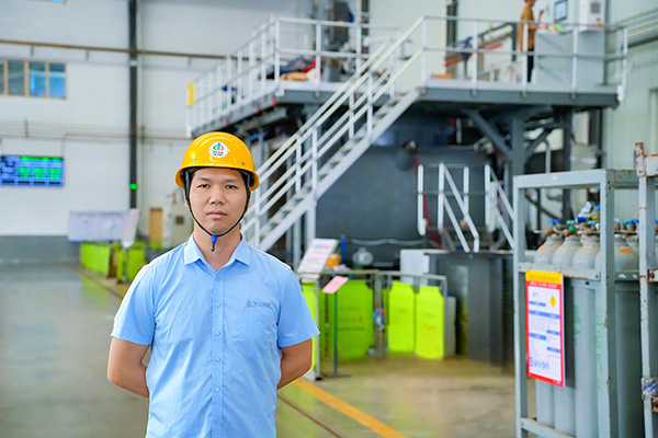 AG恒峰科技 何立志.jpg